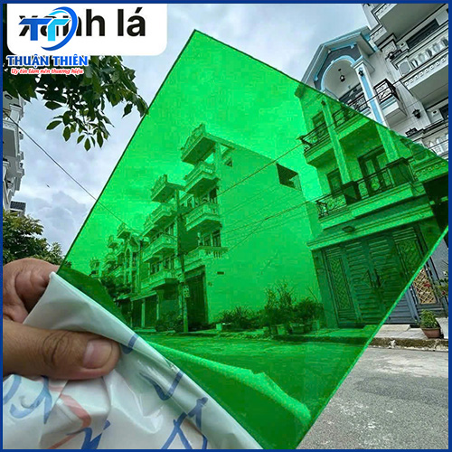 Tấm Poly đặc lấy sáng